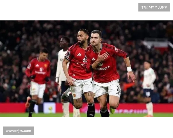 曼联1-1遭西汉姆联绝平，达洛特破门难阻马加萨补时扳平