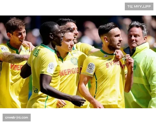 朗斯补时绝杀南特，积分榜反超巴黎暂登顶